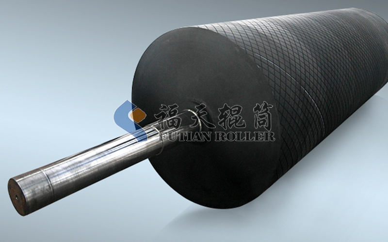 5.化工行業用大型刻槽橡膠輥.jpg