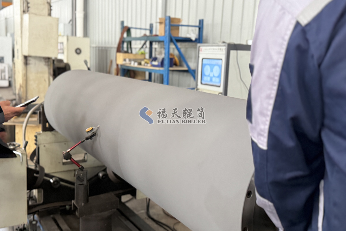 碳化鎢輥軸發貨德國造紙設備廠家.jpg